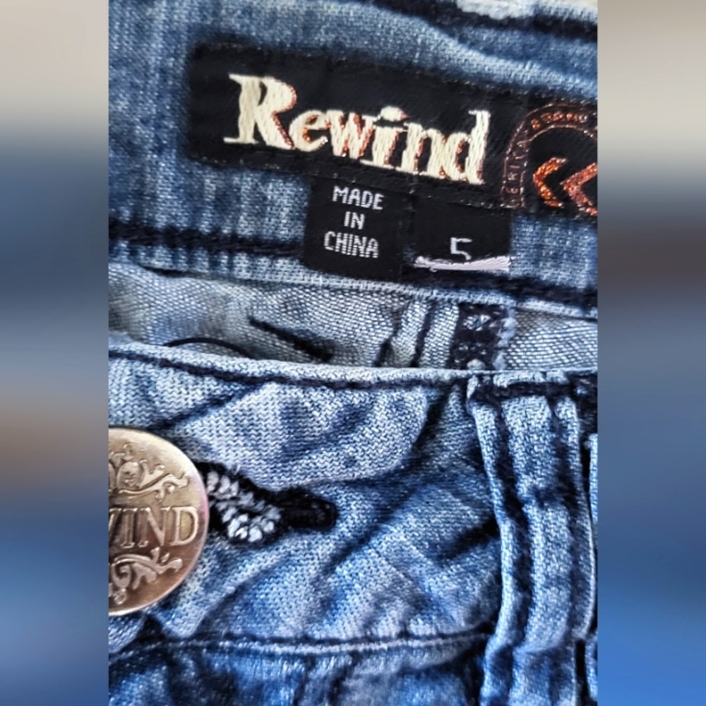Rewind - Picture 3 of 3